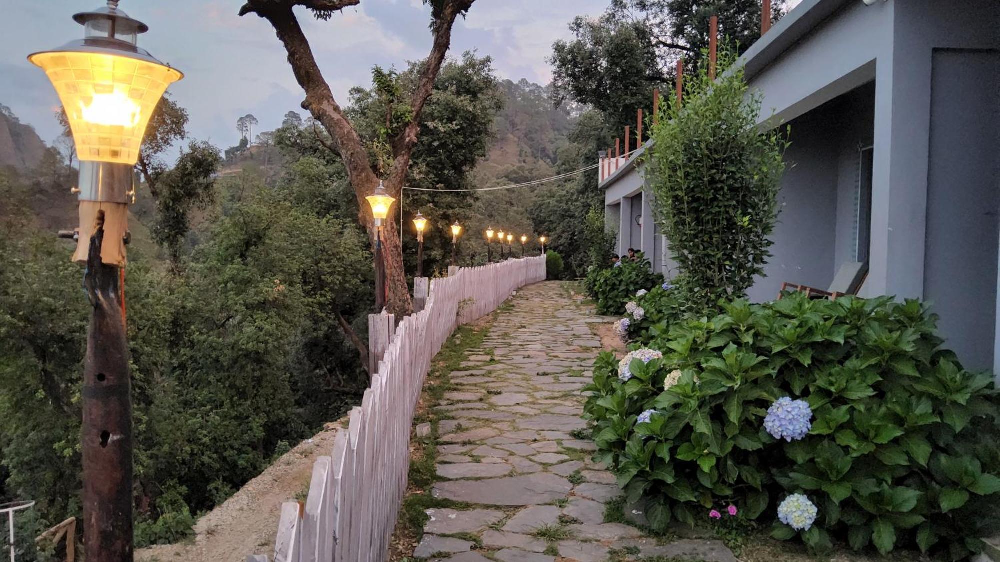 Shiva Valley Resort Kokhliyal Gaon Zewnętrze zdjęcie