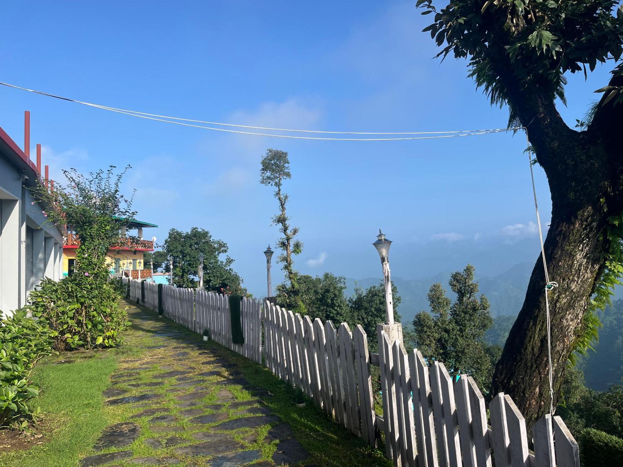 Shiva Valley Resort Kokhliyal Gaon Zewnętrze zdjęcie